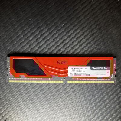 【富士青葉店】中古  TEAM TPRD416G3200HC22BK(PC4-25600 16GB UDIMM) 5070001363 