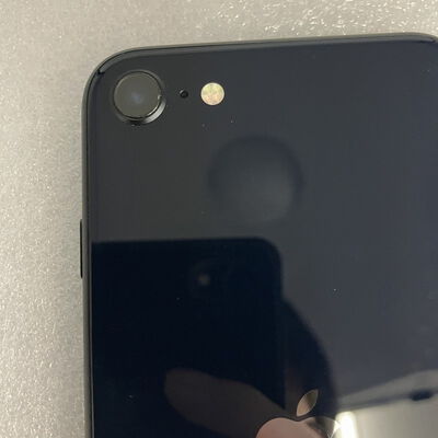 【新潟店】中古  【au版SIMフリー】Apple iPhoneSE 4.7インチ (第3世代) 64GB (ミッドナイト) MMYC3J/A 154842 