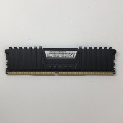 【津ラッツ店】中古  PC4-21300 8GB デスクトップ用(DDR4-2666) 126165 