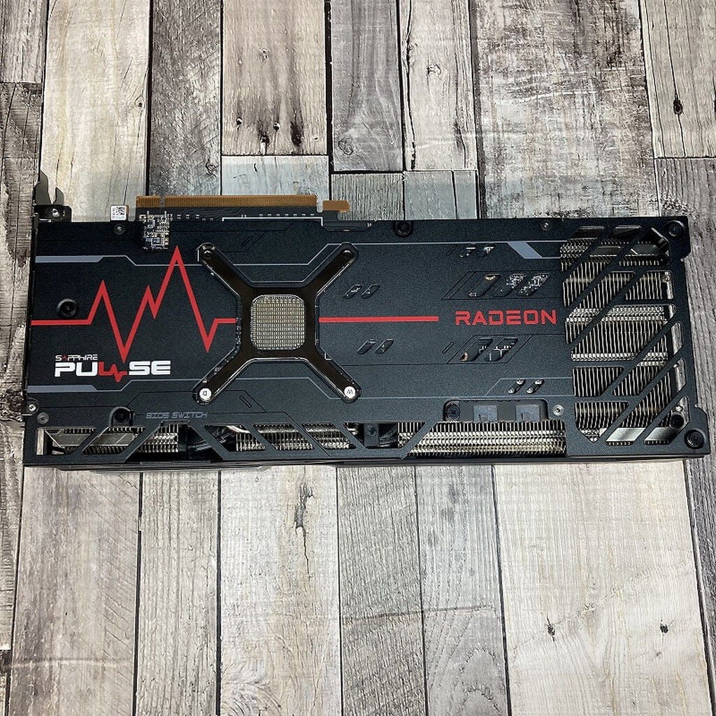 中古 SAPPHIRE SAPPHIRE PULSE RADEON RX 6800 OC 16G GDDR6（RX6800