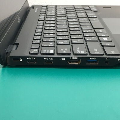 【佐賀南部バイパス店】中古  FUJITSU FMVU34025(i5-1145G7/8GB/SSD256GB/W11P) 5250001438 