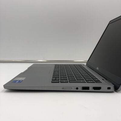 【福井日之出店】中古  DELL Latitude 5320 (Intel Core i7 1185G7 3.0GHz/16GB/SSD256GB/-/-/13.3/1920x1080/Wi-Fi/WEBCAM/W11H MAR) 183658 