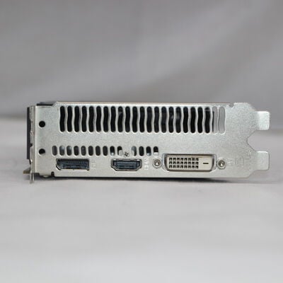 中古  玄人志向 RD-RX560-E4GB 179818 