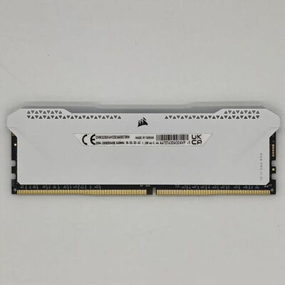 【八王子店】中古  PC4-25600 16GB デスクトップ用(DDR4-3200) 140728 