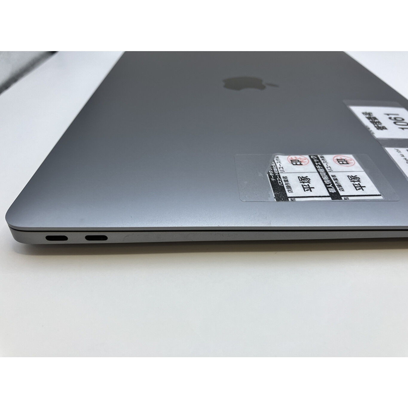 中古 Apple MacBook Air 13インチ 2020 (M1 8CPU 7GPU/8GB/256GB