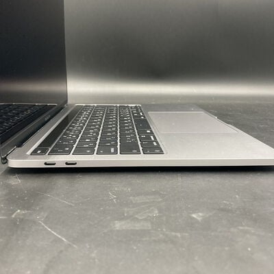 【熊本浜線店】中古  Apple MacBook Pro 13インチ 2020 (M1 8CPU 8GPU/16GB/512GB) シルバー 5370000678 