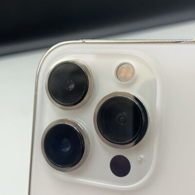 【熊本浜線店】中古  【SoftBank版SIMフリー】Apple iPhone13 Pro Max 6.7インチ 128GB シルバー MLJ53J/A 147507 