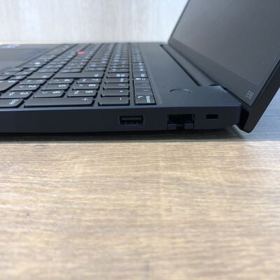【姫路店】中古  Lenovo ThinkPad E16 Gen2(Ultra 7 155H/32GB/SSD512GB/W11H) 4740001231 