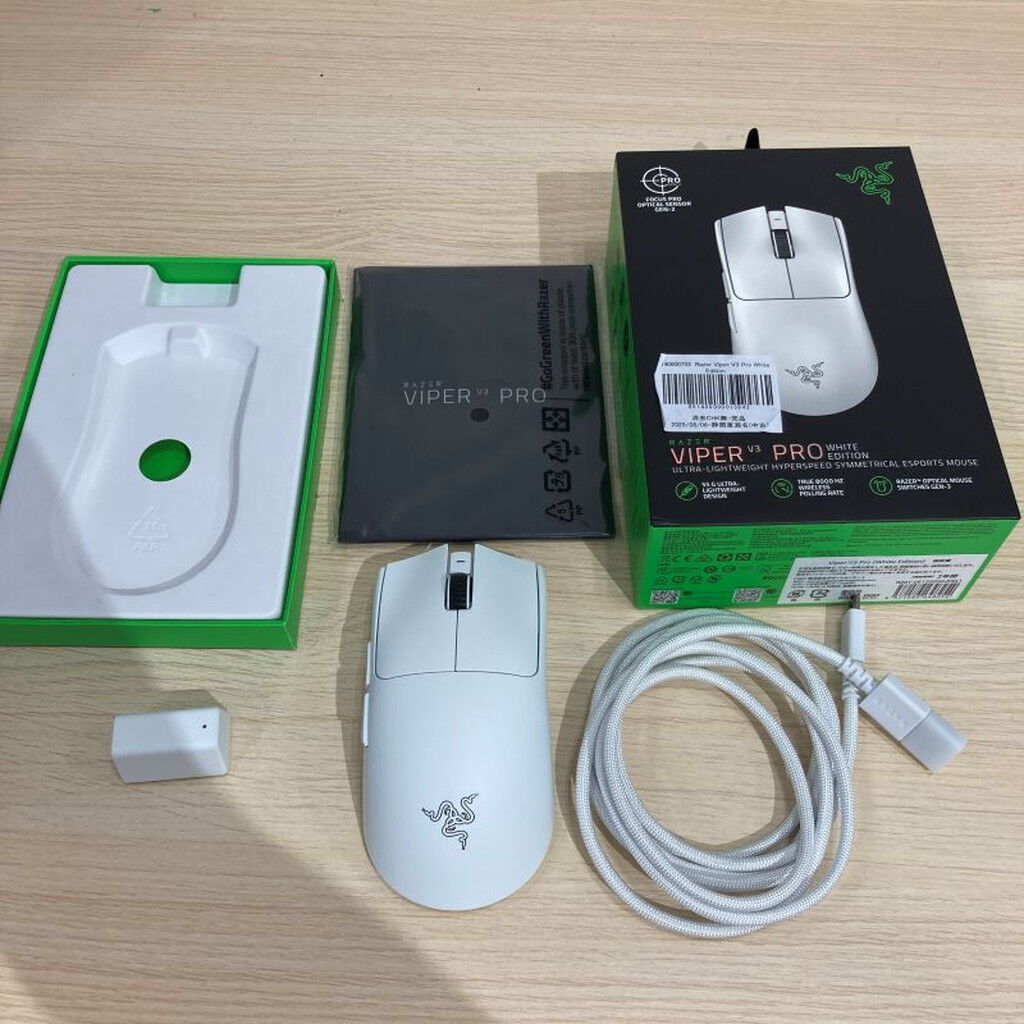 中古 Razer Viper V3 Pro White Edition (RZ01-05120200-R3A1