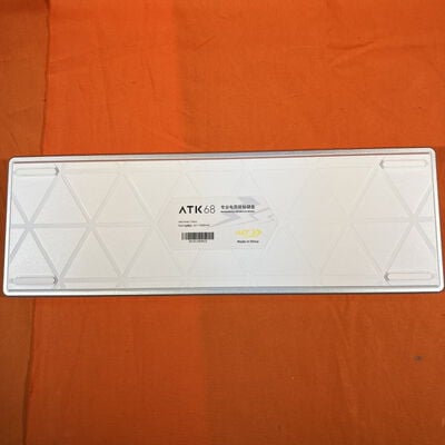 【なんば店】中古  ATK ATK68-WG (有線 ｹﾞｰﾐﾝｸﾞｷｰﾎﾞｰﾄﾞ) 3280021618 
