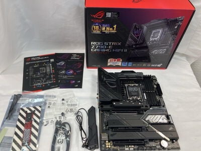 【仙台店】中古  ASUS ROG STRIX Z790-E GAMING WIFI II（Z790 1700 ATX DDR5） 175320 