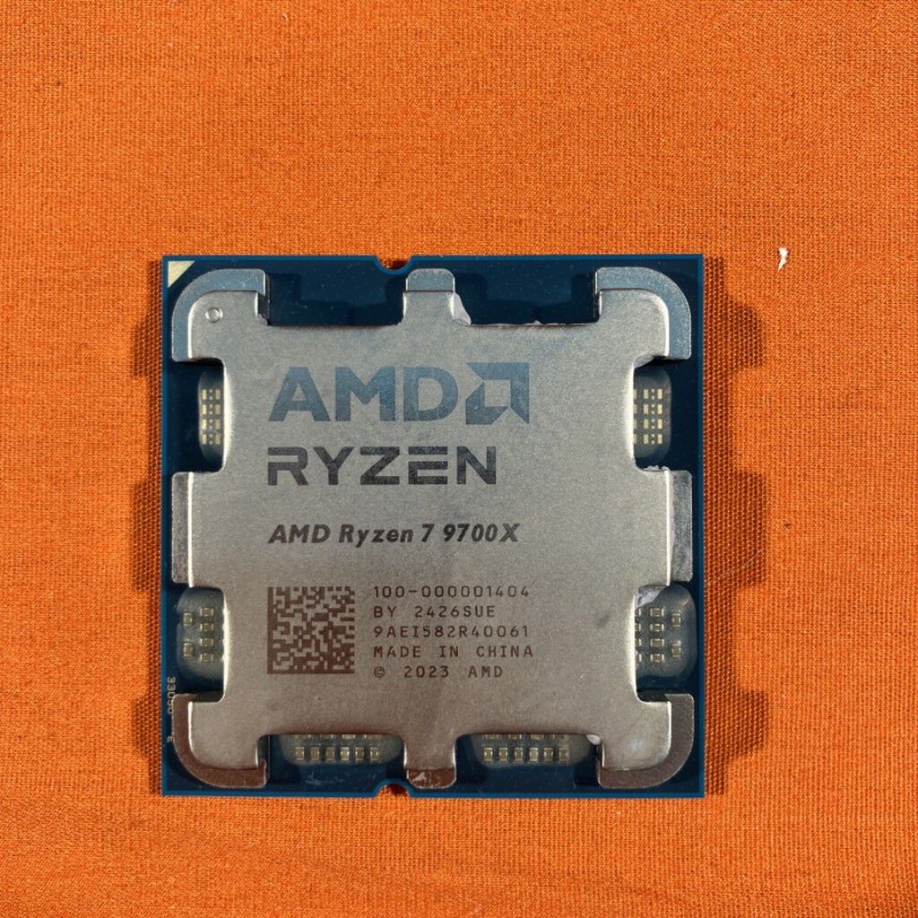 中古 AMD Ryzen 7 9700X (AM5/3.8GHz/40M/C8/T16/65W) 169022