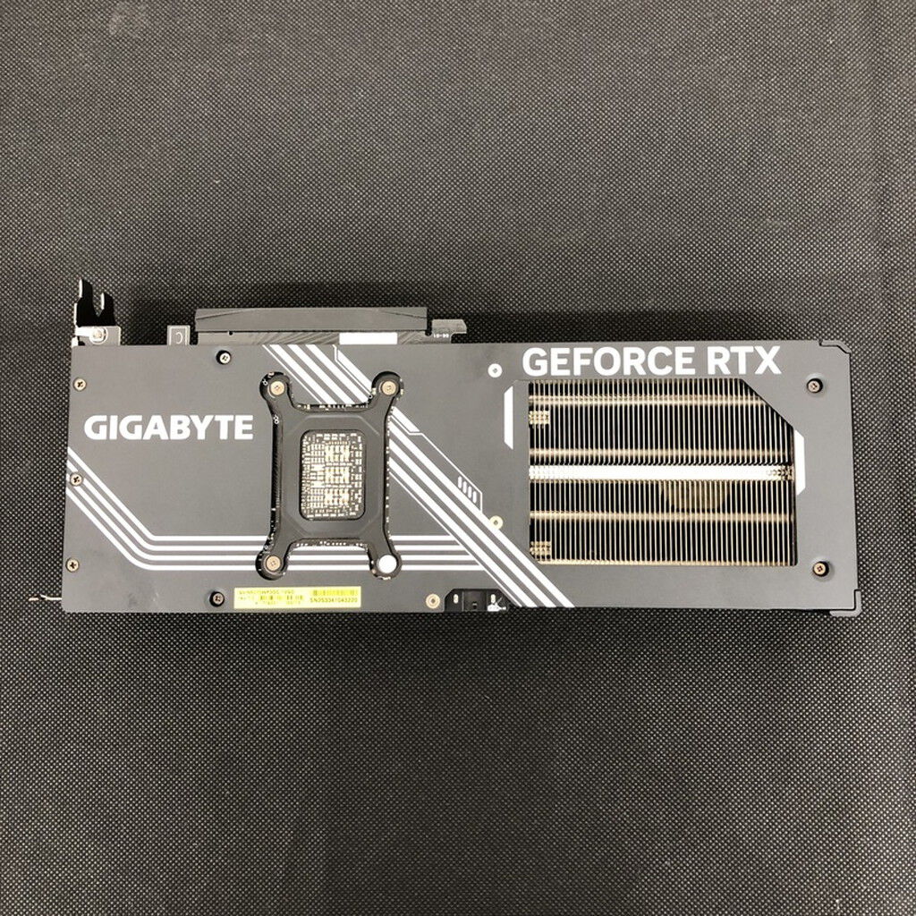 未開封 GIGABYTE-RTX5070-12G ドスパラ正規品 未開封 GIGABYTE-RTX5070