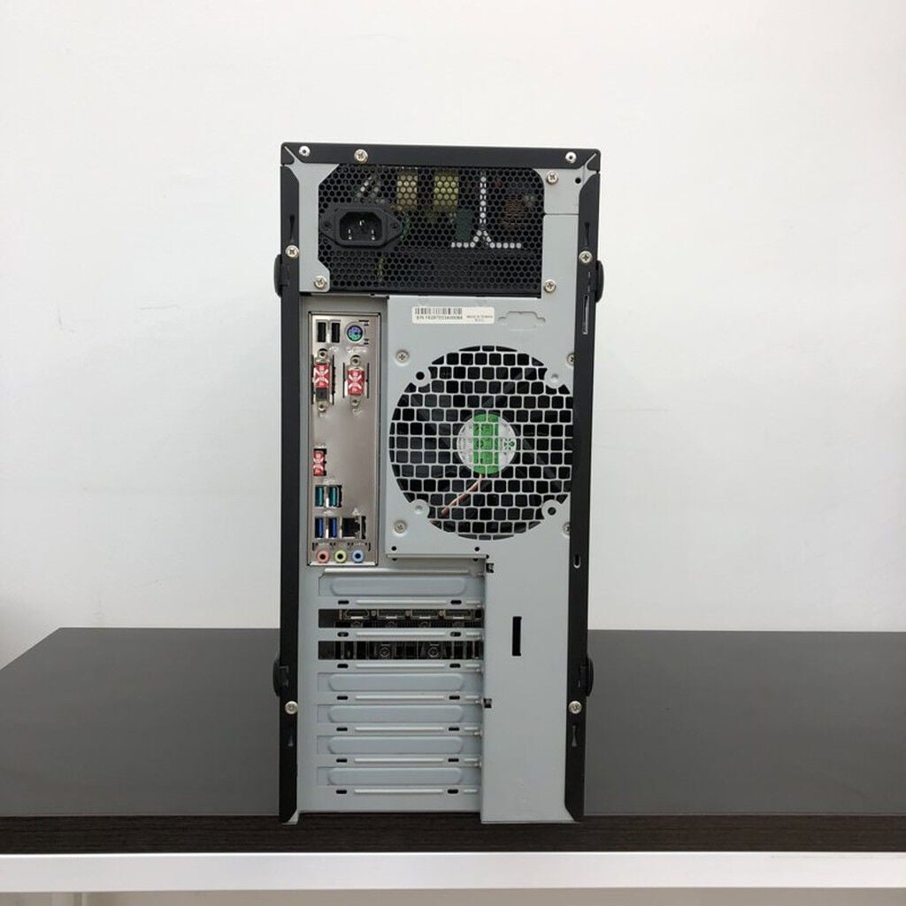 中古 FRONTIER BTOパソコン (i7 9700/32GB/SSD512GB/HDD2TB/RTX4060Ti