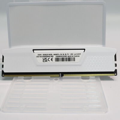 【札幌店】中古  PC5-44800 16GB デスクトップ用(DDR5-5600) 149153 