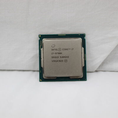 【通販センター】中古  INTEL Core i7 9700K (1151/3.60GHz/12M/C8/T8) 138481 