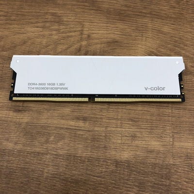 【宇都宮鶴田店】中古  PC4-28800 16GB デスクトップ用 140734 