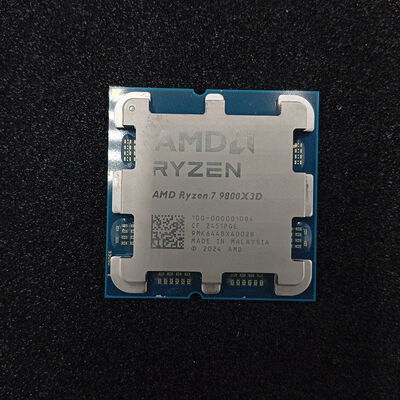 【大須店】中古  AMD Ryzen 7 9800X3D (AM5/4.7/104M/C8/T16/120W) 172566 