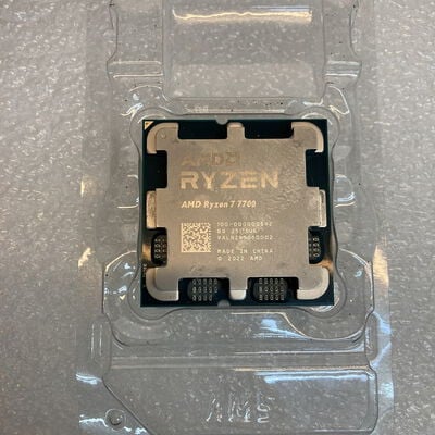 【京都店】中古  AMD Ryzen 7 7700 (AM5/3.8GHz/40M/C8/T16/65W) 1460024624 