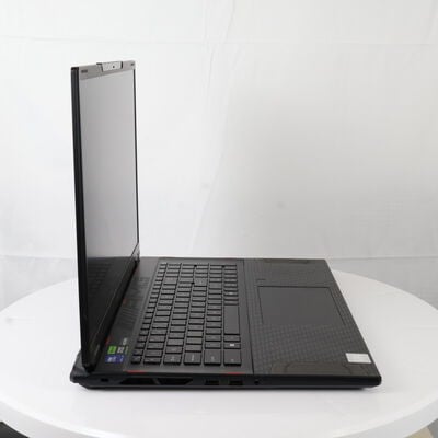 【通販センター】中古  msi Stealth-18-MercedesAMG-A1VHG-065JP(Intel Core Ultra 9 185H/64GB DDR5 (PC5)/SSD2TB/なし/NVIDIA GeForce RTX 4080 12GB Laptop GPU/18/3840x2400/Wi-Fi/W11H64 MAR) 194446 