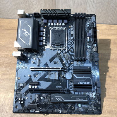 【姫路店】中古  ASRock B660 Pro RS (B660 1700 ATX DDR4) 150348 