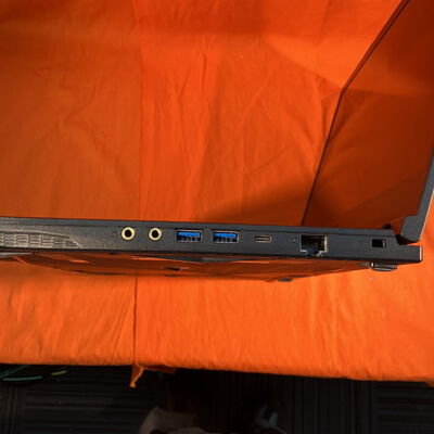 【なんば店】中古  MSI GF63 Thin 10SC-042JP (i7 10750H/32GB/SSD512GB/GTX1650/WLAN/15.6FHD/W10H64) 3280021344【10/30値下げ!】 