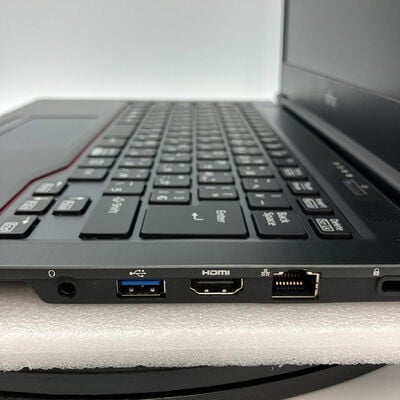 【新潟店】中古  FUJITSU LIFEBOOK U7410 (INTEL Core i5 10310U 1.7GHz/16GB/SSD256GB/-/オンボード/14/1366x768/Wi-Fi/WEBCAM/W11H64) 180534 