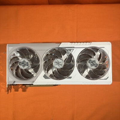 【なんば店】中古  ASRock RX9070XT SL 16G Steel Legend 16GB (RX9070XT 16G) 176937 