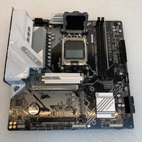 中古  GIGABYTE B850M FORCE WF6E V2 (B850 AM5 mATX DDR5) 3180006616 