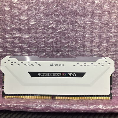 【富士青葉店】中古  Corsair CMW32GX4M2E3200C16W(DDR4 PC4-25600 16GB) 5070002113 