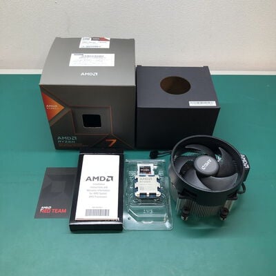 【津ラッツ店】中古  AMD Ryzen 7 8700G (AM5/4.2GHz/24M/C8/T16/65W) 166430 
