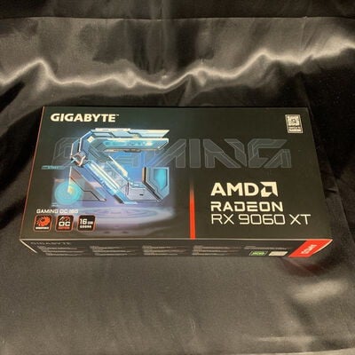 【横浜駅前店】中古  GIGABYTE GV-R9060XTGAMING OC-16GD (RX9060XT 16G) 179900 