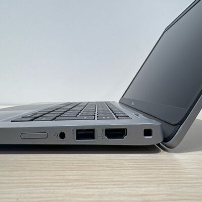 【静岡東瀬名店】中古  DELL Latitude 5320(Intel Core i5 1145G7 2.60GHz/16GB DDR4/SSD256GB/-/オンボード/13.3/1920x1080/Wi-Fi/WEBCAM/W11P/VBT) 192770 