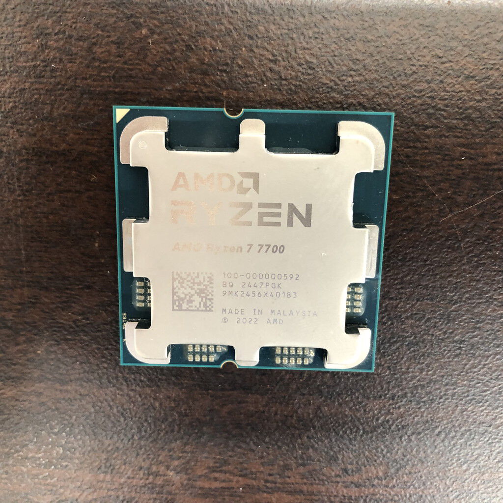 中古 AMD Ryzen 7 7700 (AM5/3.8GHz/40M/C8/T16/65W) 1460024624