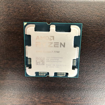 【福山ココローズ店】中古  AMD Ryzen 7 7700 (AM5/3.8GHz/40M/C8/T16/65W) 1460024624 