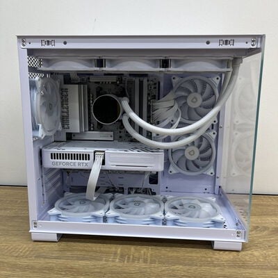 【津ラッツ店】中古  自作PC(Ryzen 7 7800X3D/32GB/SSD2TB+2TB/RTX5060Ti 16GB/W11H) 4990001548 