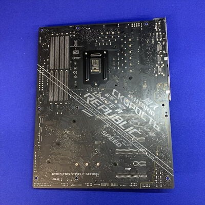 【横浜駅前店】中古  ASUS ROG STRIX Z390-F GAMING (Z390 1151 ATX DDR4) 138866 