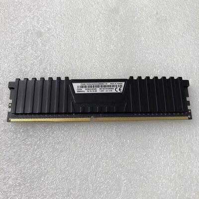 【甲府飯田店】中古  PC4-21300 8GB デスクトップ用 126165 