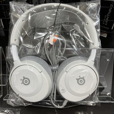 【宮崎恒久店】中古  SteelSeries Arctis Nova 1 White (61607J) 178862 