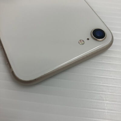 【秋葉原本店】中古  【SoftBank版SIMフリー】Apple iPhoneSE 4.7インチ (第3世代) 64GB (スターライト) MMYD3J/A 154837 