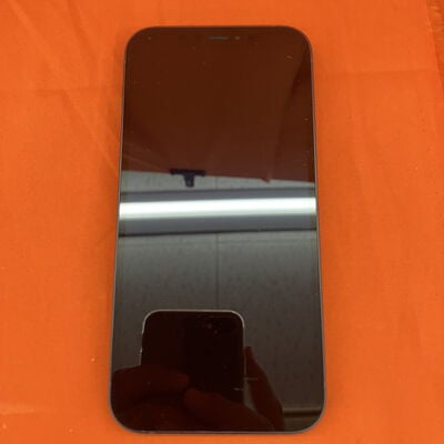 【なんば店】中古  【SIMロック解除済み】【docomo】Apple iPhone12 6.1インチ 64GB (ブラック) MGHN3J/A 155524 