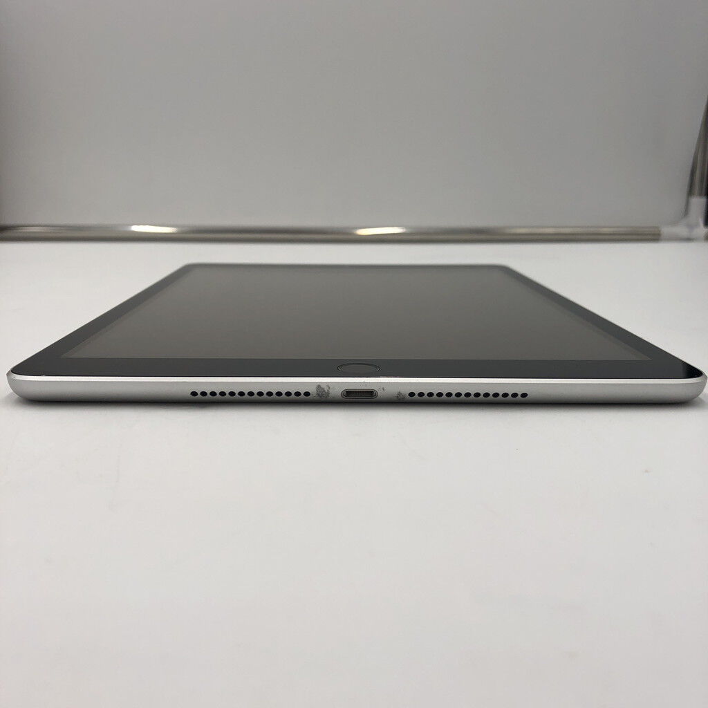 中古 Apple iPad 10.2インチ（第9世代/2021）Wi-Fi 256GB シルバー