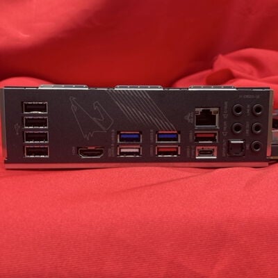【千葉店】中古  GIGABYTE X570 AORUS PRO (X570 AM4 ATX DDR4) 140044 