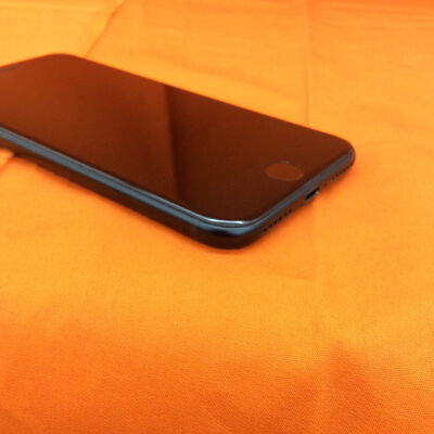 【なんば店】中古  【国内版SIMフリー】Apple iPhoneSE 4.7インチ (第3世代) 64GB (ミッドナイト) MMYC3J/A 154845 