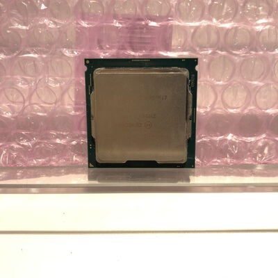 【姫路店】中古  Intel Core i7 9700F (1151/3.00GHz/12M/C8/T8) 140317 