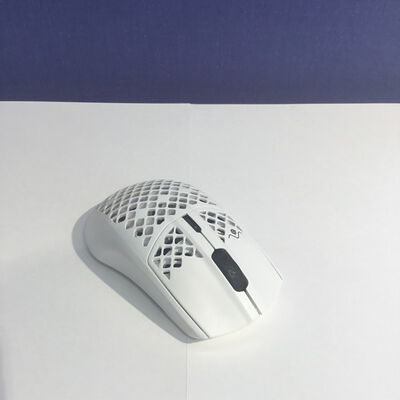 【松山環状枝松店】中古  SteelSeries Aerox 3 Snow 2022 Edition (62603J) 4560001012 