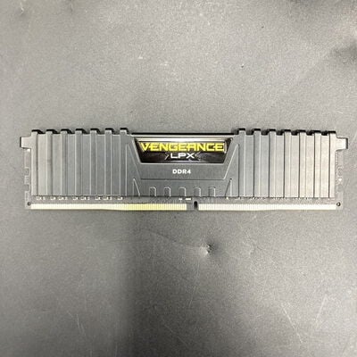 【熊本浜線店】中古  PC4-21300 8GB デスクトップ用 126165 