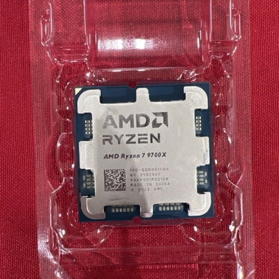 【静岡東瀬名店】中古  AMD Ryzen 7 9700X (AM5/3.8GHz/40M/C8/T16/65W) 1460024845 