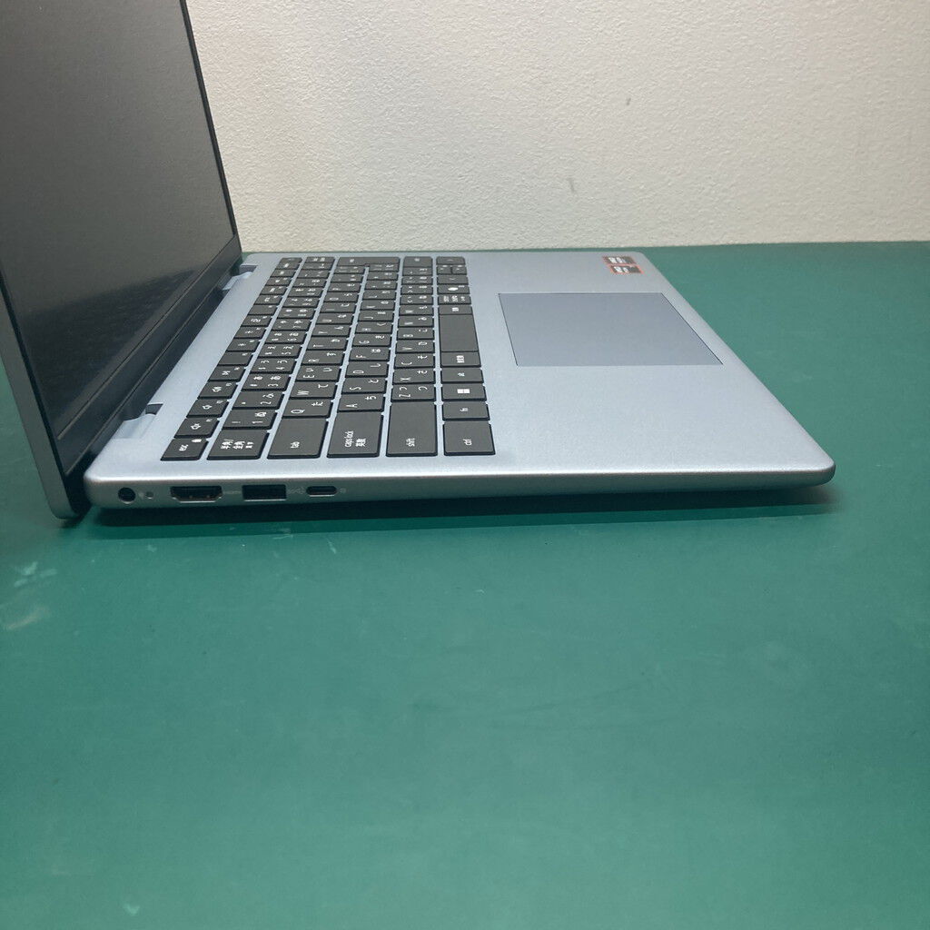 中古 DELL Inspiron 14 5445 (AMD Ryzen 7 8840U/16GB/CPU内蔵/W11H