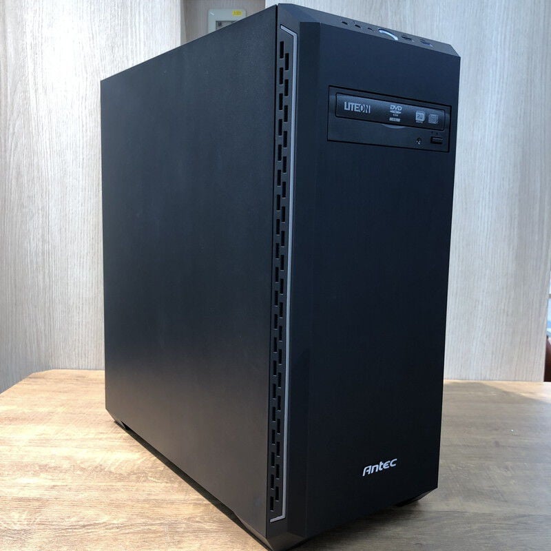 中古自作PC CPU3.7GHz メモリ32GB SSD1TB+HDD4TB 中古 自作パソコン(Ryzen9 3950X/32GB/SSD500GB SSD1TB HDD4TB/DVD